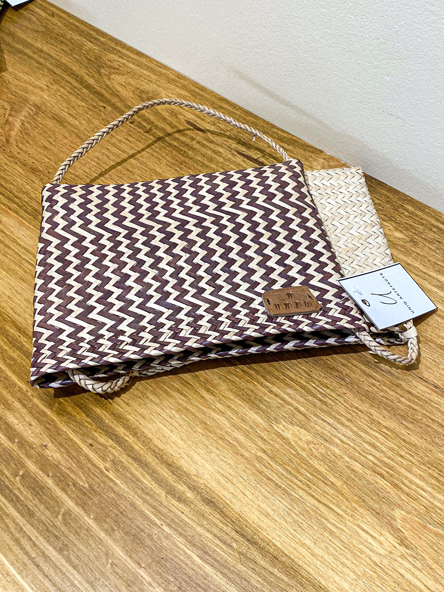 Handwoven Shoulder Bags from Mozambique - S Red