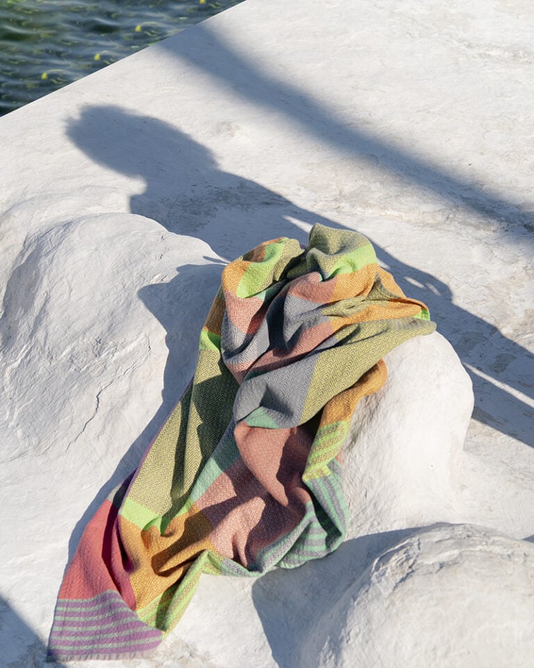 100% Cotton Folly Beach Weave 110x180cm Hermit Crab