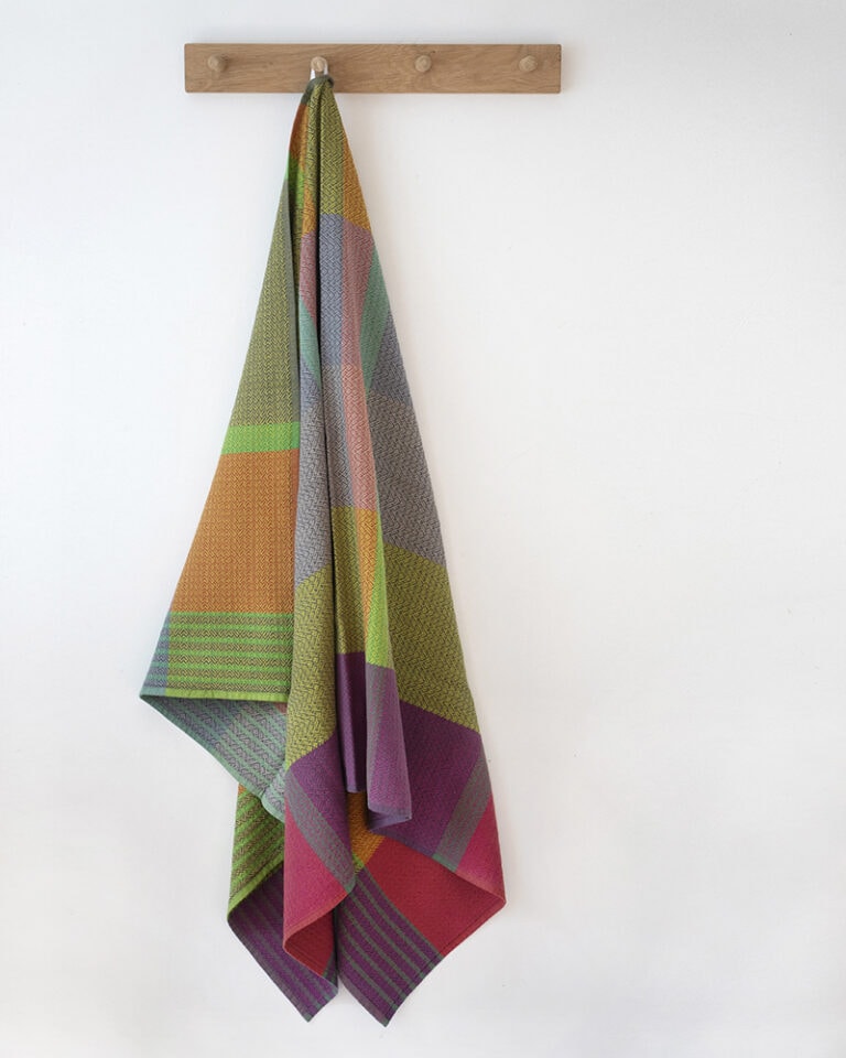 100% Cotton Folly Beach Weave 110x180cm Hermit Crab
