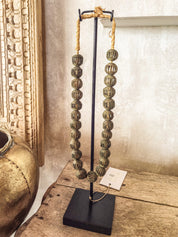 Metal bead necklace - M